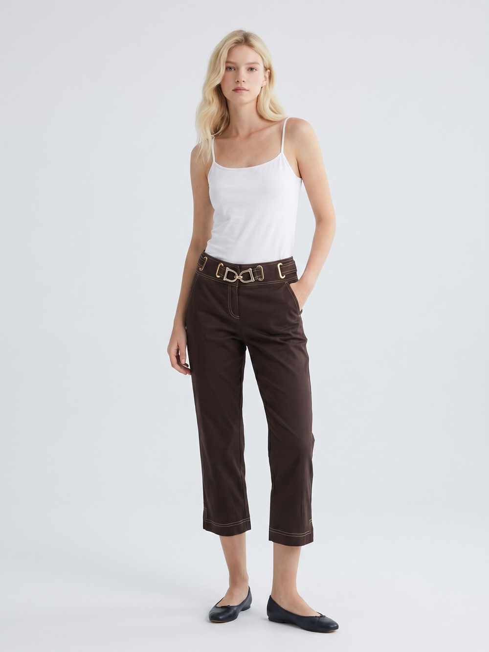 Cache Vintage Y2K Capri Brown Pants with Decorative Gold Buckle Belt. Luxury 00s
